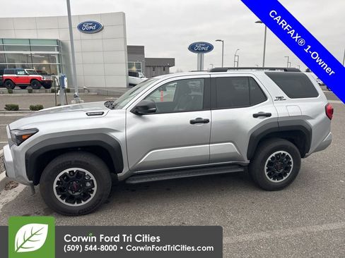 Used 2025 Toyota 4Runner TRD Off-Road image 5