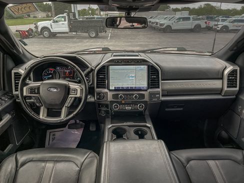 Used 2022 Ford F350 Platinum w/ FX4 Off-Road Package AWD/4WD image 9