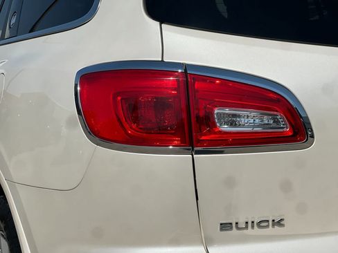 Used 2013 Buick Enclave Leather FWD image 29
