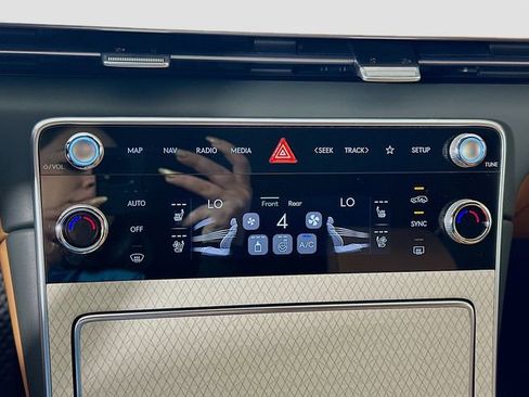 New 2026 Genesis GV80 2.5T Advanced image 14