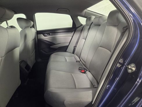 Used 2018 Honda Accord LX image 23