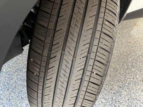 Used 2024 Chevrolet Trax RS w/ Sunroof Package image 27