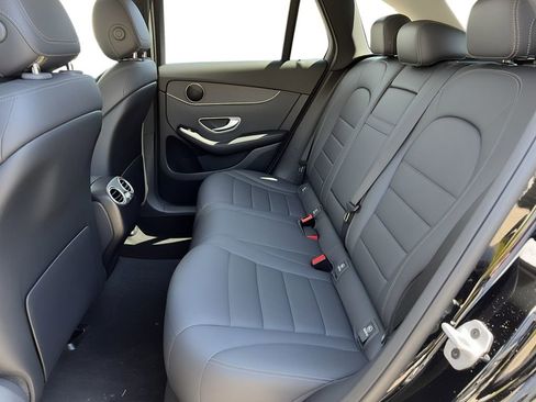 Used 2022 Mercedes-Benz GLC 300 4MATIC w/ Premium Package Lite image 7