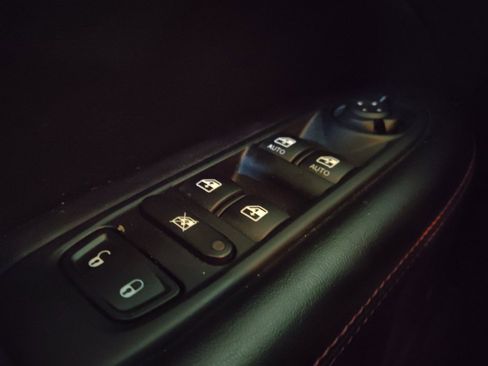 Used 2019 Jeep Compass Trailhawk AWD/4WD image 27
