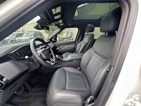 Certified 2024 Land Rover Range Rover Sport SE AWD/4WD image 17