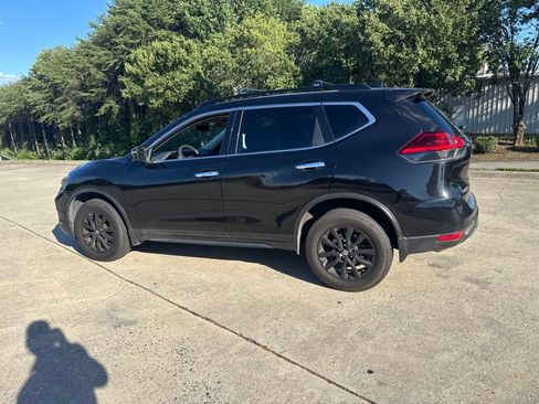 Used 2017 Nissan Rogue SV w/ Midnight Edition Package AWD/4WD image 7