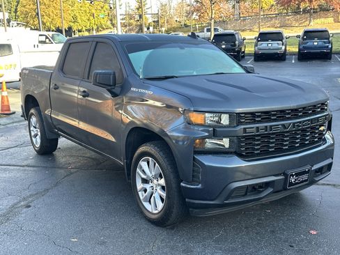Certified 2021 Chevrolet Silverado 1500 Custom image 3