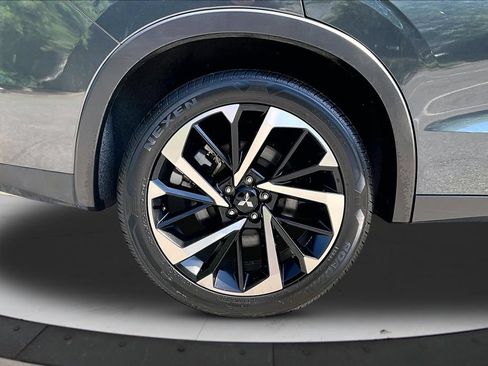 Used 2024 Mitsubishi Outlander SE FWD image 40