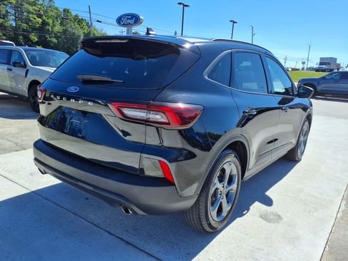 Used 2025 Ford Escape ST-Line image 5
