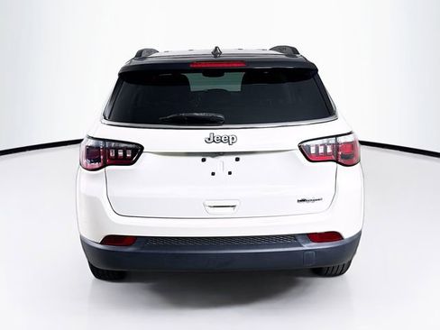 Used 2020 Jeep Compass Latitude w/ Popular Equipment Group FWD image 30
