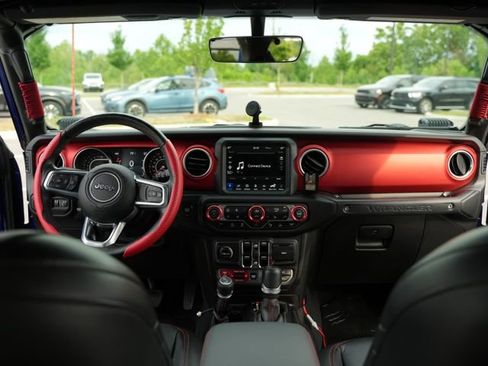 Used 2019 Jeep Wrangler Unlimited Rubicon AWD/4WD image 25