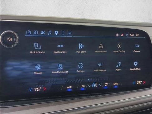 Used 2025 Chevrolet Suburban LS AWD/4WD image 17