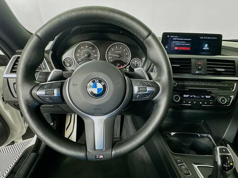 Used 2019 BMW 430i Coupe w/ M Sport Package RWD image 11