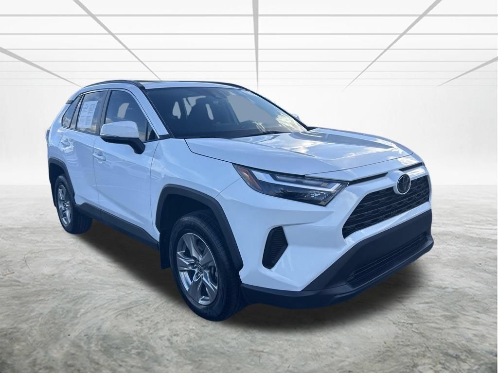 Used 2024 Toyota RAV4 XLE w/ Convenience Package FWD image 2