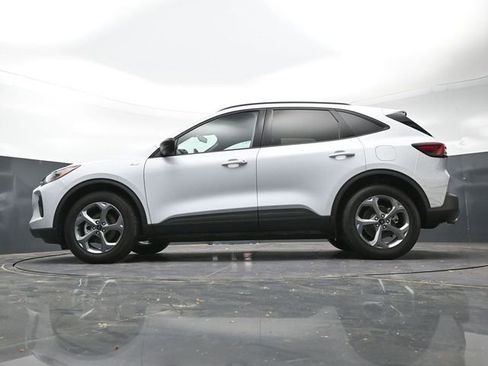 Used 2025 Ford Escape ST-Line FWD image 37
