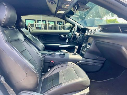 Used 2020 Ford Mustang GT Premium w/ Equipment Group 401A RWD image 8