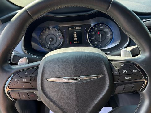 Used 2015 Chrysler 200 S FWD image 13