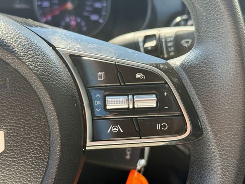 Used 2023 Kia Forte LXS image 26