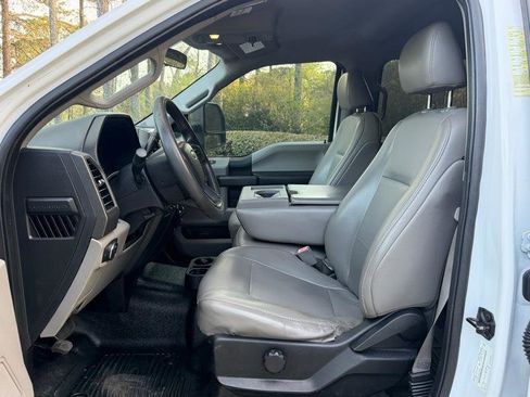 Used 2019 Ford F350 XL w/ Power Equipment Group image 18