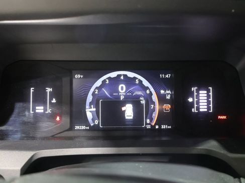 Used 2025 Toyota 4Runner SR5 AWD/4WD image 40