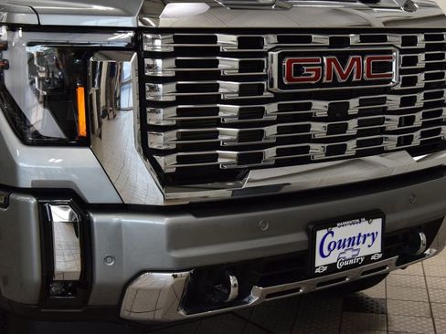 Used 2024 GMC Sierra 2500 Denali w/ Denali Reserve Package AWD/4WD image 13
