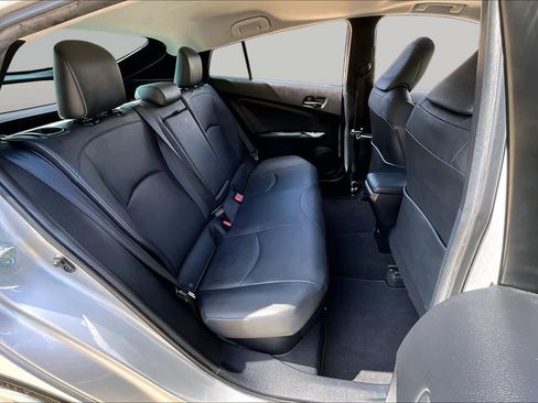 Used 2017 Toyota Prius Four w/ Advanced Technology Package FWD image 19