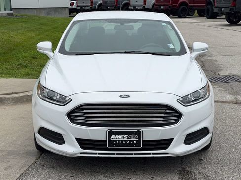 Used 2015 Ford Fusion SE FWD image 8