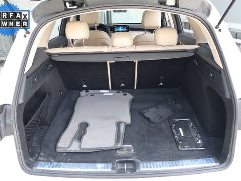 Certified 2022 Mercedes-Benz GLC 300 image 33