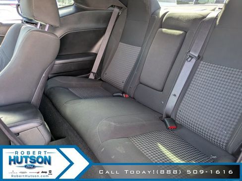 Used 2019 Dodge Challenger SXT image 13