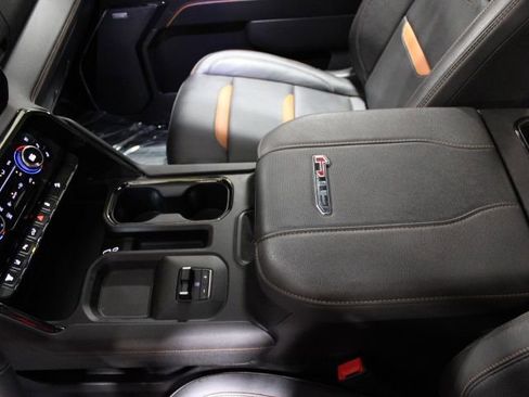 Used 2024 GMC Sierra 2500 AT4 w/ Technology Package image 13