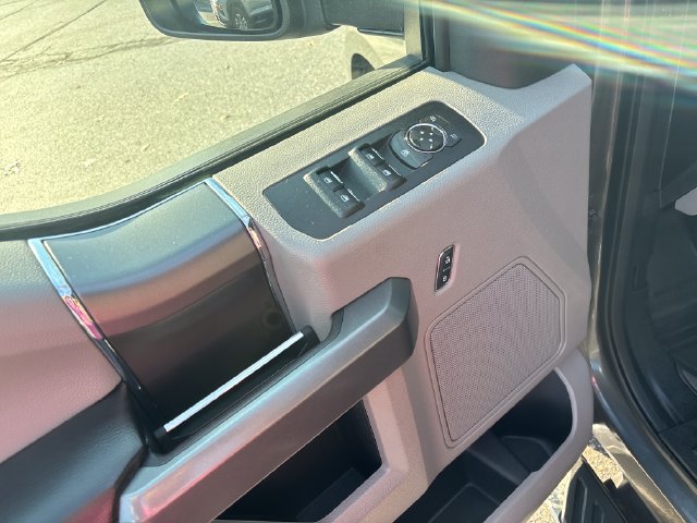 Used 2018 Ford F150 XLT w/ Equipment Group 302A Luxury AWD/4WD image 14