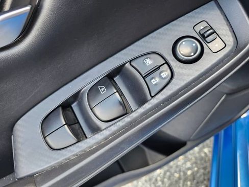 Used 2025 Nissan Sentra SV FWD image 34