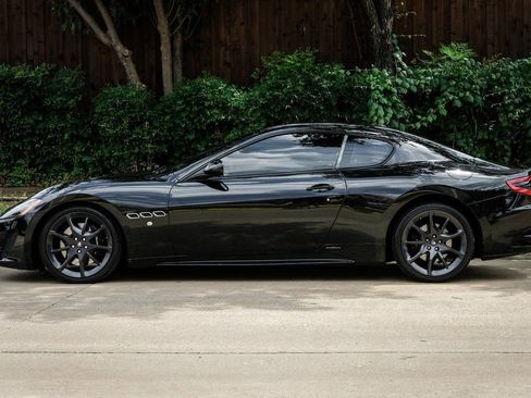 Used 2013 Maserati GranTurismo MC image 9