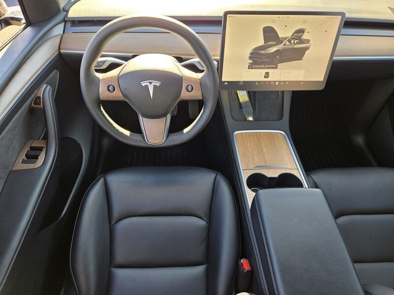 Used 2023 Tesla Model Y Long Range AWD/4WD image 13