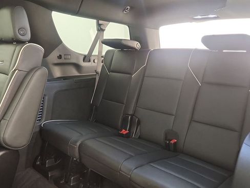 Used 2024 Cadillac Escalade ESV Premium Luxury w/ Performance Package image 38