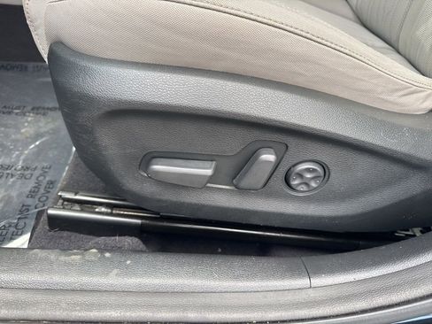 Used 2016 Hyundai Sonata Plug-In Hybrid FWD image 17