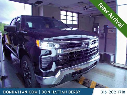 Used 2023 Chevrolet Silverado 1500 LT AWD/4WD image 5