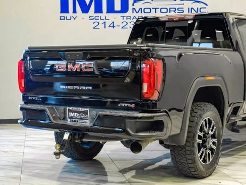 Used 2020 GMC Sierra 2500 AT4 w/ AT4 Premium Package AWD/4WD image 13