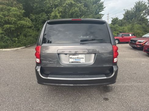 Used 2017 Dodge Grand Caravan SE w/ Power Window Group FWD image 5