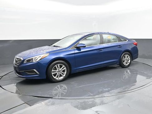 Used 2017 Hyundai Sonata SE FWD image 1