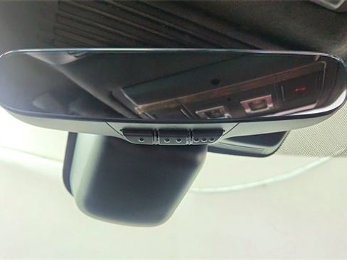 Used 2022 Jaguar F-PACE SVR image 56