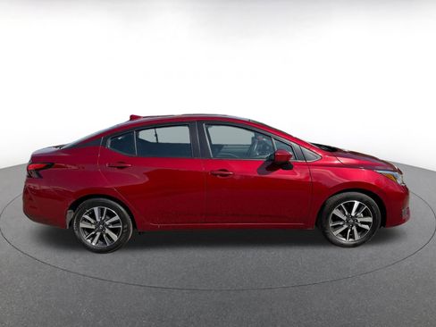 Used 2025 Nissan Versa SV image 15