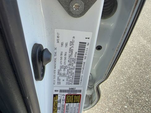 Used 2017 Toyota Tacoma SR5 image 31