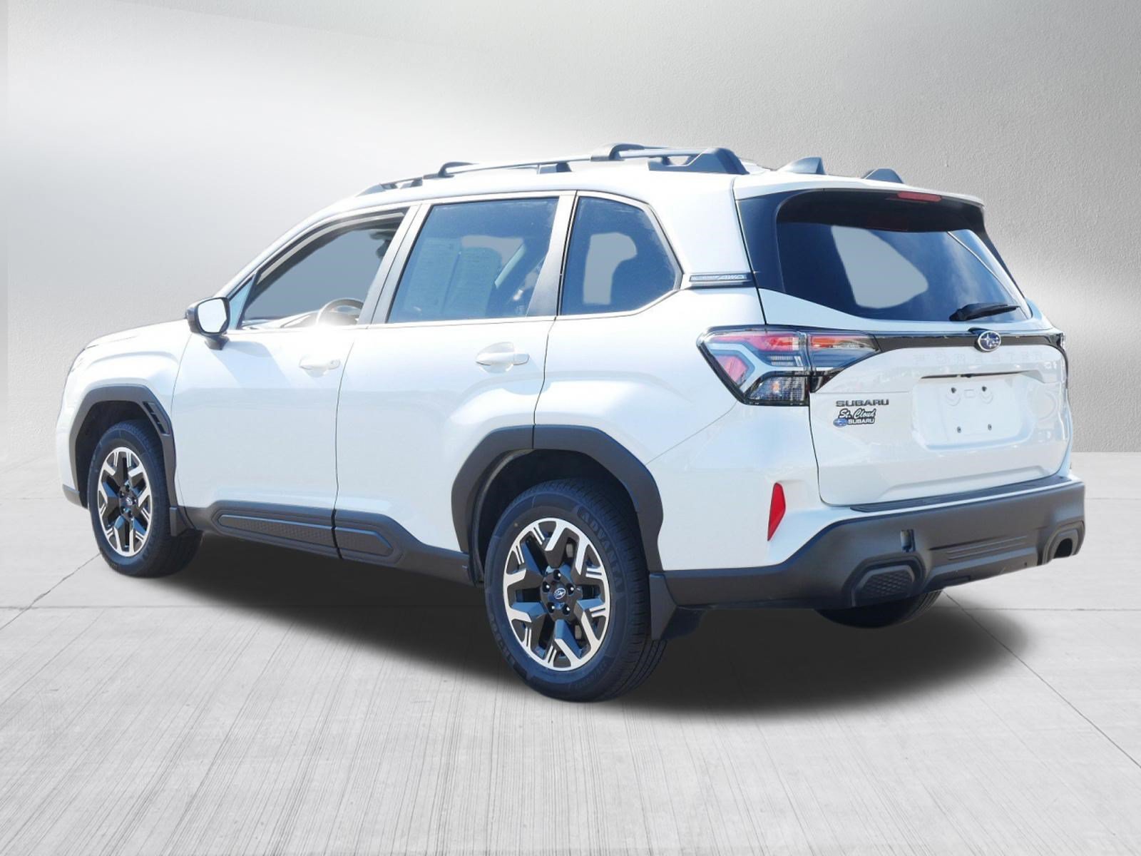Certified 2025 Subaru Forester Premium AWD/4WD image 5