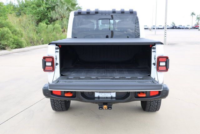 Used 2025 Jeep Gladiator Mojave AWD/4WD image 11