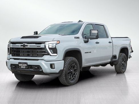 Used 2024 Chevrolet Silverado 3500 LT w/ Z71 Sport Edition AWD/4WD image 3