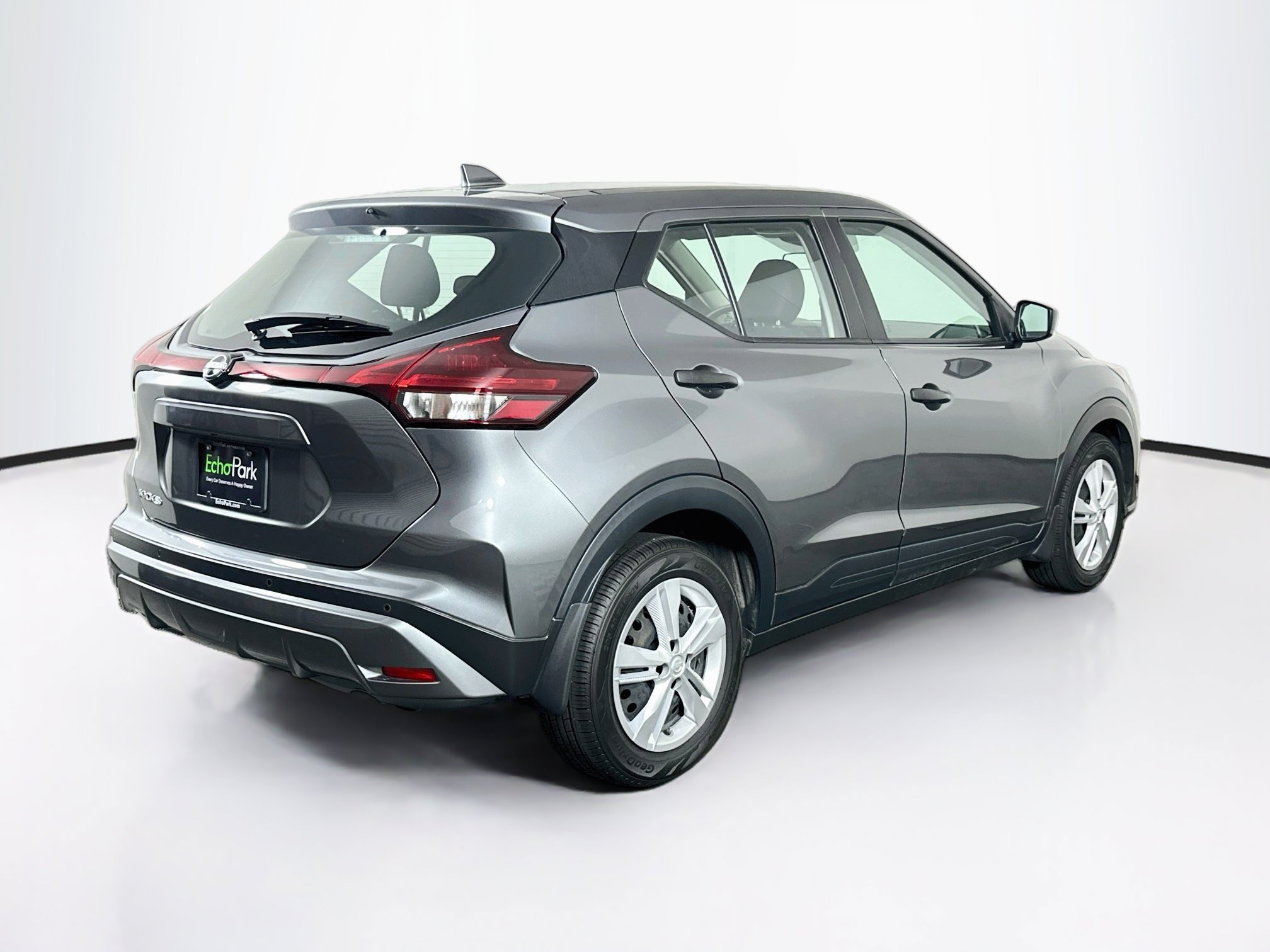Used 2025 Nissan Kicks Play S FWD image 9