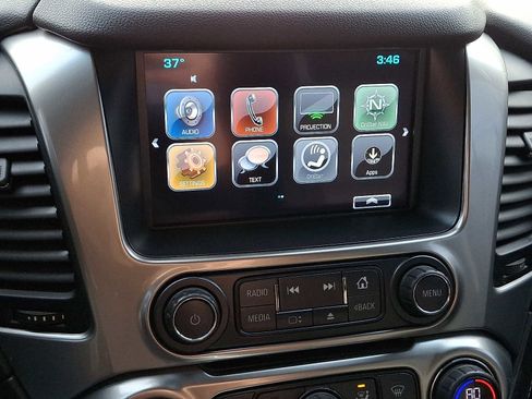 Used 2018 Chevrolet Tahoe LT image 16