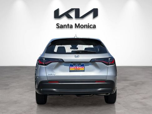 Used 2023 Honda HR-V LX image 5