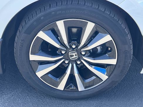 Certified 2022 Honda Civic EX-L image 27